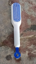 Self-Cleaning Hairbrush – Anti-Static, Detangling, Rotating Massage Comb